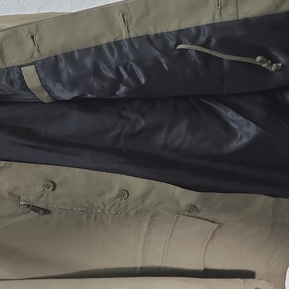 Used True Religion Jacket and Vest Set. Fantastic condition. Super dope colors! - Picture 14 of 16